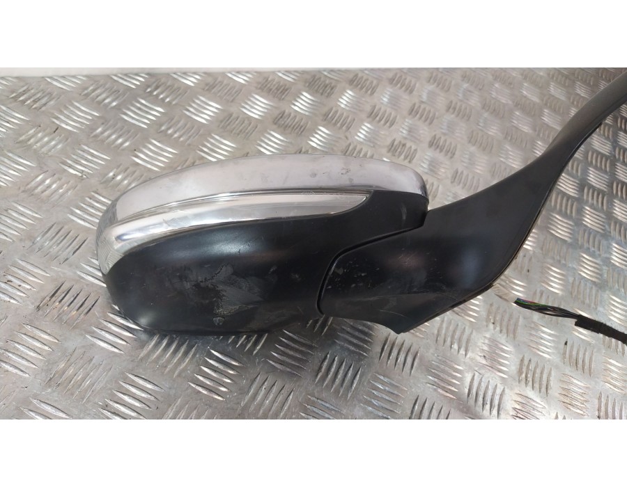 Recambio de retrovisor derecho para peugeot 208 i (ca_, cc_) 1.2 puretech 82 referencia OEM IAM 232673078  