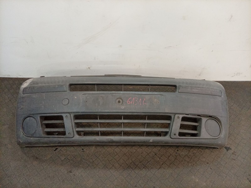 Recambio de paragolpes delantero para renault trafic ii autobús (jl) 2.5 dci 135 (jl0d) referencia OEM IAM 8200200609  