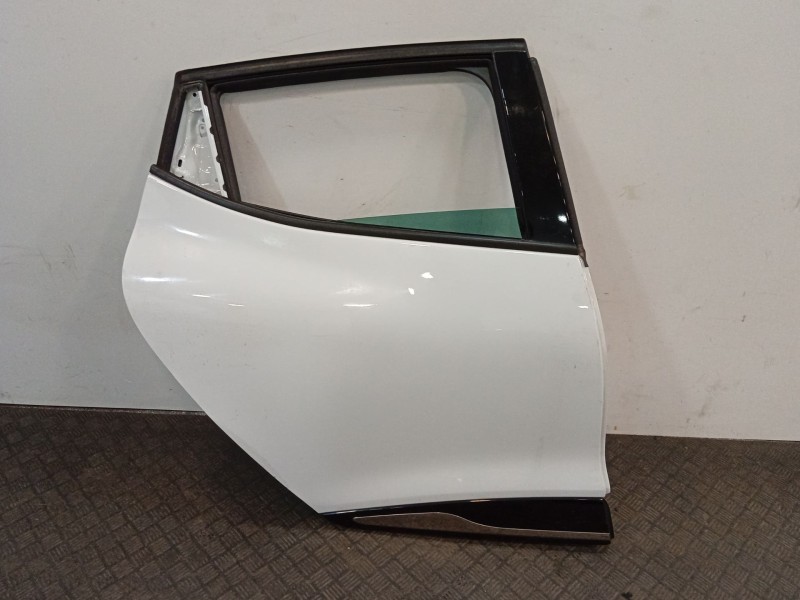 Recambio de puerta trasera izquierda para renault clio iv (bh_) 0.9 tce 90 referencia OEM IAM 821016892R  