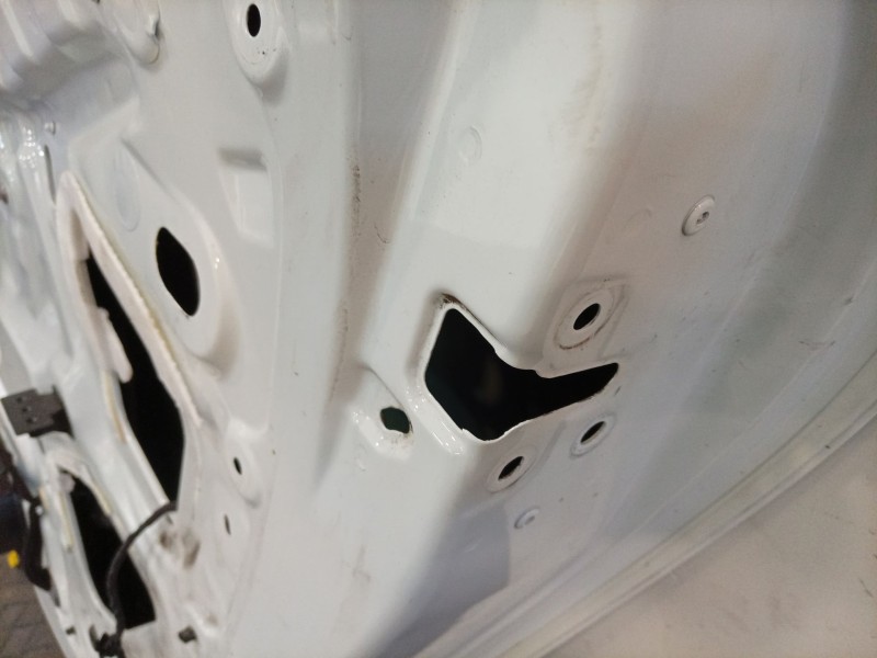 Recambio de puerta trasera izquierda para renault clio iv (bh_) 0.9 tce 90 referencia OEM IAM 821016892R  