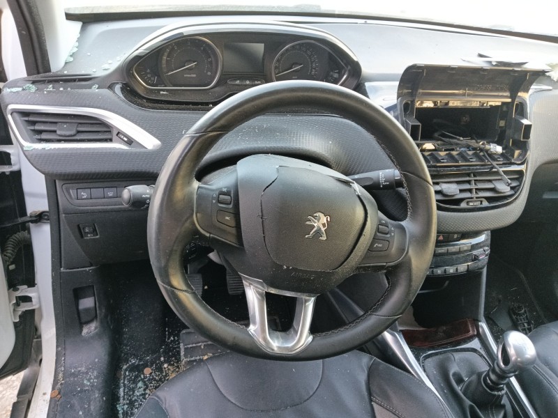 peugeot 2008 i (cu_) del año 2014