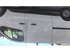 Recambio de puerta lateral corredera derecha para renault trafic iii furgoneta (fg_) 1.6 dci 120 (fgmb) referencia OEM IAM   