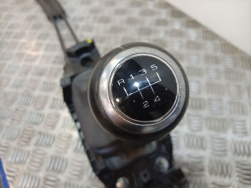 Recambio de palanca cambio para audi a1 (8x1, 8xk) 1.6 tdi referencia OEM IAM 6Q0711049CJ  