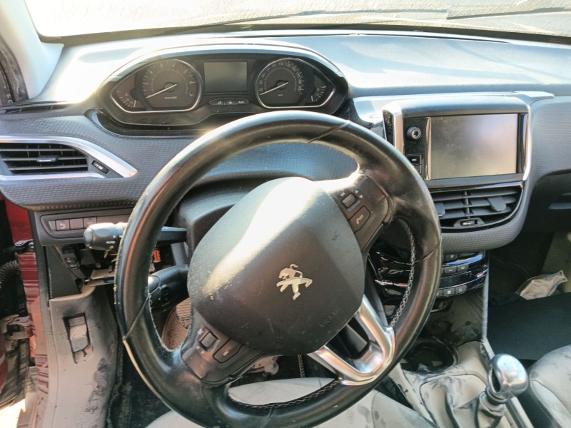 peugeot 2008 i (cu_) del año 2018