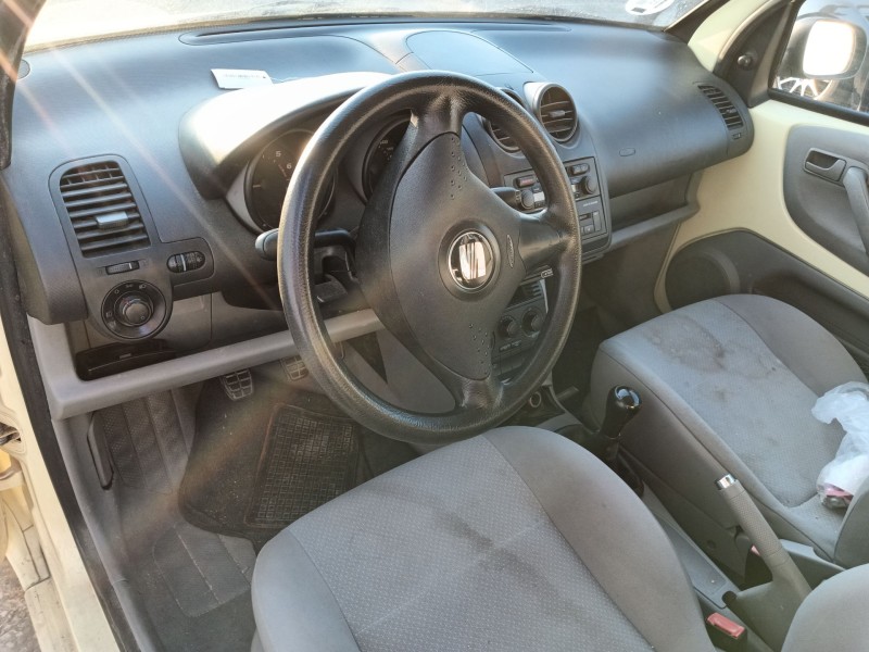 seat arosa (6h1) del año 2002
