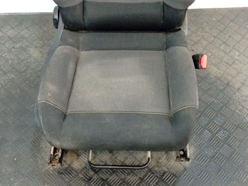 Recambio de asiento delantero derecho para citroën c3 iii (sx) 1.2 puretech 82 referencia OEM IAM 9813461080  