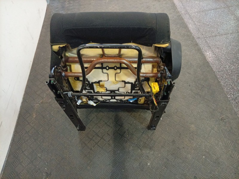 Recambio de asiento delantero izquierdo para citroën c3 iii (sx) 1.2 puretech 82 referencia OEM IAM 1622822780  