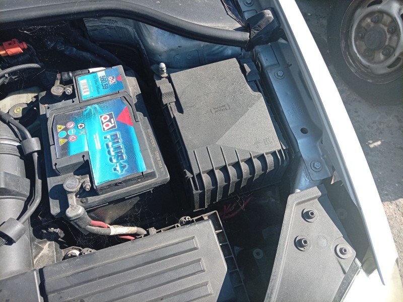 Recambio de caja reles / fusibles para volkswagen golf v variant (1k5) 1.9 tdi referencia OEM IAM 1K0937124K  