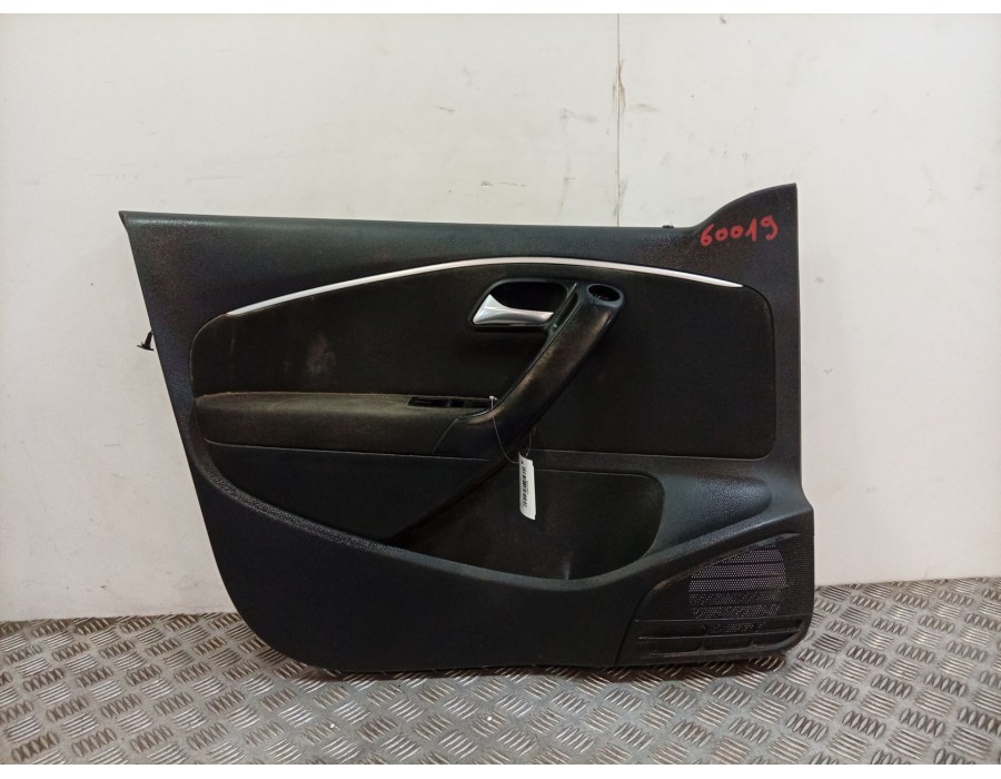 Recambio de guarnecido puerta delantera izquierda para volkswagen polo v (6r1, 6c1) 1.4 tdi referencia OEM IAM 6C4867011  