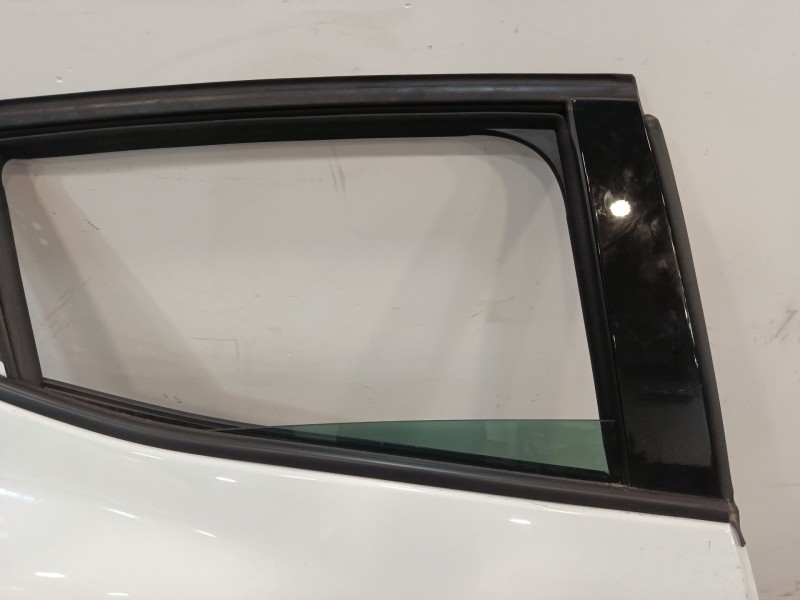 Recambio de puerta trasera derecha para renault clio iv (bh_) 0.9 tce 90 referencia OEM IAM 821008626R  