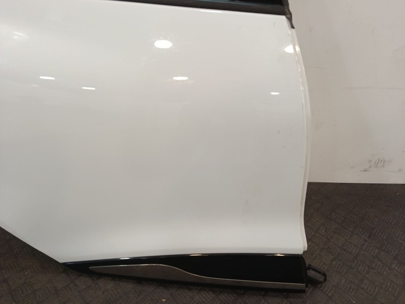 Recambio de puerta trasera derecha para renault clio iv (bh_) 0.9 tce 90 referencia OEM IAM 821008626R  