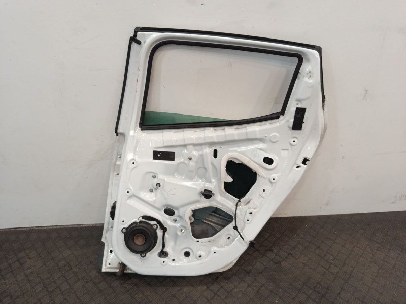 Recambio de puerta trasera derecha para renault clio iv (bh_) 0.9 tce 90 referencia OEM IAM 821008626R  