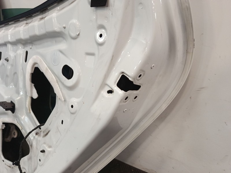 Recambio de puerta trasera derecha para renault clio iv (bh_) 0.9 tce 90 referencia OEM IAM 821008626R  
