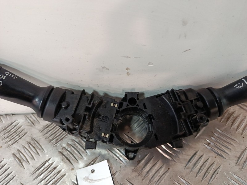 Recambio de mando luces para kia sportage referencia OEM IAM 3753MA2210  