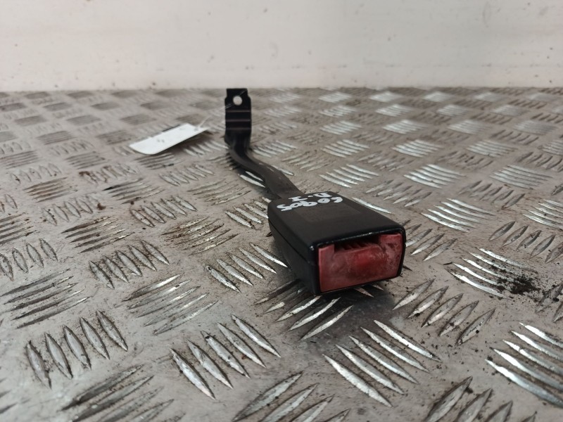 Recambio de enganche cinturon delantero izquierdo para seat altea xl (5p5, 5p8) 1.6 tdi referencia OEM IAM 5P0857755JQVZ  