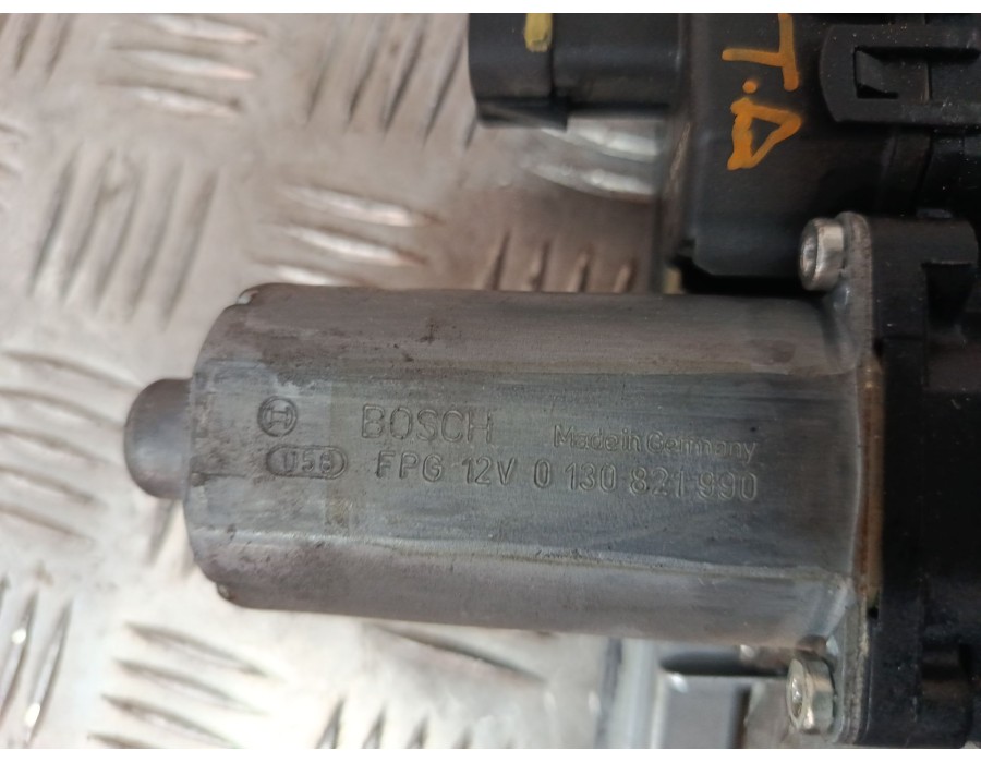 Recambio de elevalunas trasero derecho para opel astra h (a04) 1.9 cdti 16v (l48) referencia OEM IAM 130821990  