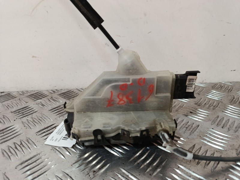 Recambio de cerradura puerta delantera derecha para peugeot expert furgoneta (v_) 2.0 bluehdi 120 referencia OEM IAM A048069  