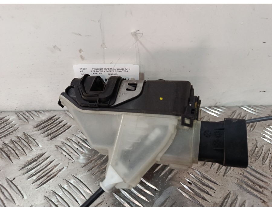 Recambio de cerradura puerta delantera derecha para peugeot expert furgoneta (v_) 2.0 bluehdi 120 referencia OEM IAM A048069  
