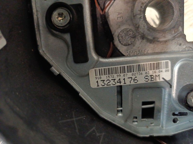 Recambio de volante para opel astra h (a04) 1.7 cdti (l48) referencia OEM IAM 13234176SBM  