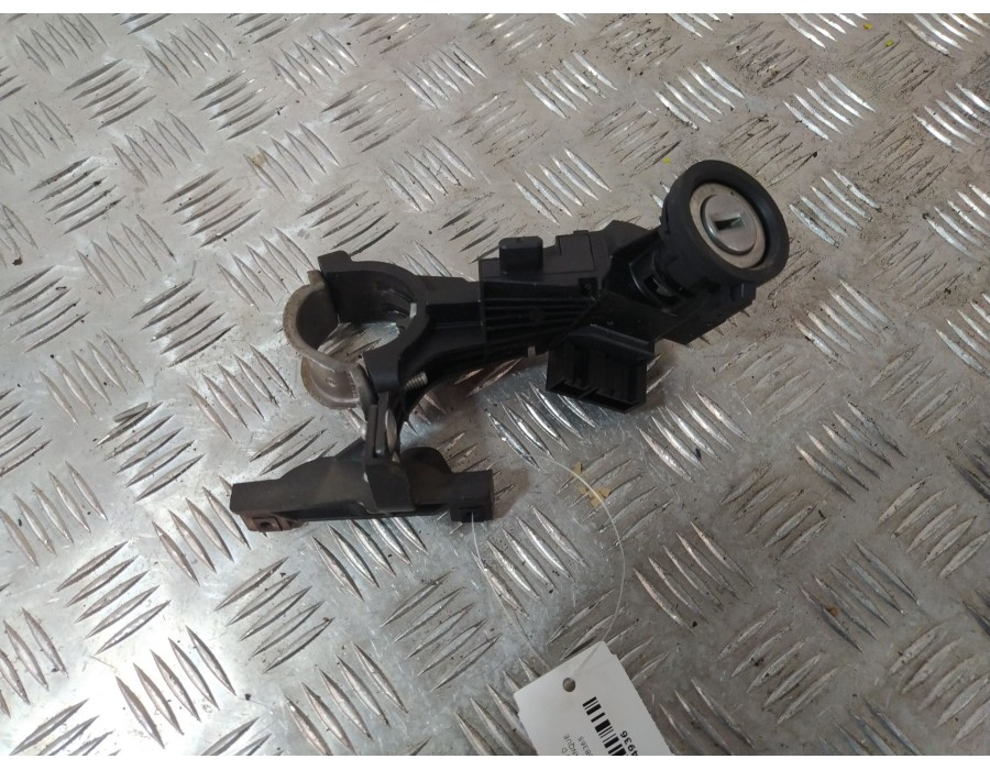 Recambio de conmutador de arranque para opel combo d 1.6 16v cdti referencia OEM IAM 518655430B365 61124700 