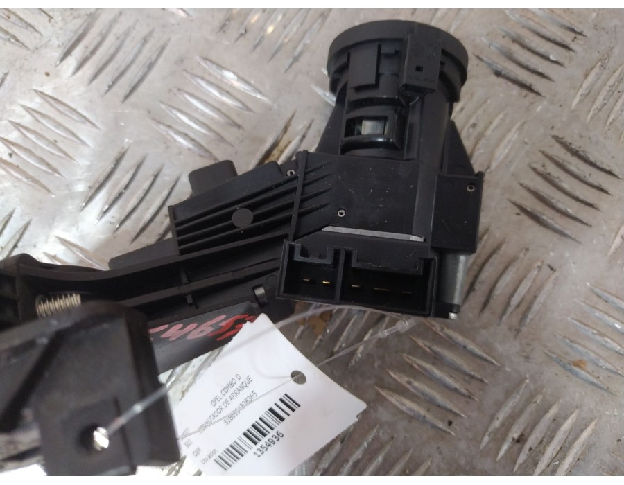 Recambio de conmutador de arranque para opel combo d 1.6 16v cdti referencia OEM IAM 518655430B365 61124700 