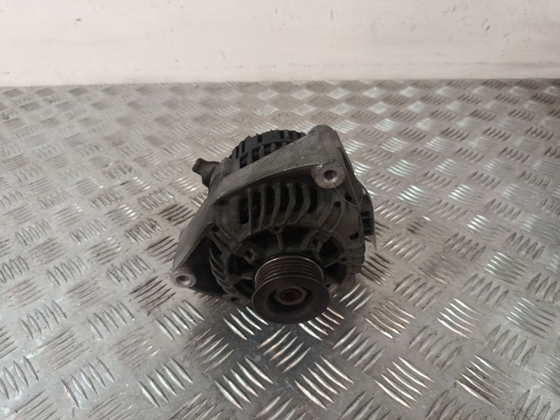Recambio de alternador para bmw 5 (e39) 520 i referencia OEM IAM 2541770A  