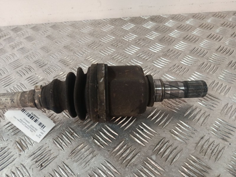 Recambio de transmision delantera izquierda para opel vivaro a furgoneta (x83) 2.0 cdti (f7) referencia OEM IAM 93856310  