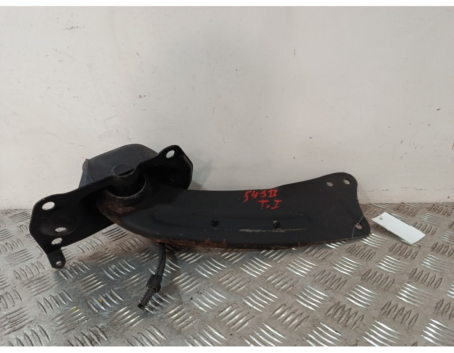 Recambio de brazo suspension inferior trasero izquierdo para volkswagen tiguan (5n1) 2.0 tdi referencia OEM IAM 3C0971047  