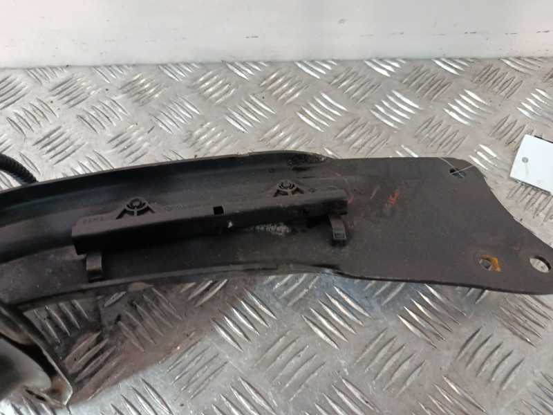 Recambio de brazo suspension inferior trasero izquierdo para volkswagen tiguan (5n1) 2.0 tdi referencia OEM IAM 3C0971047  