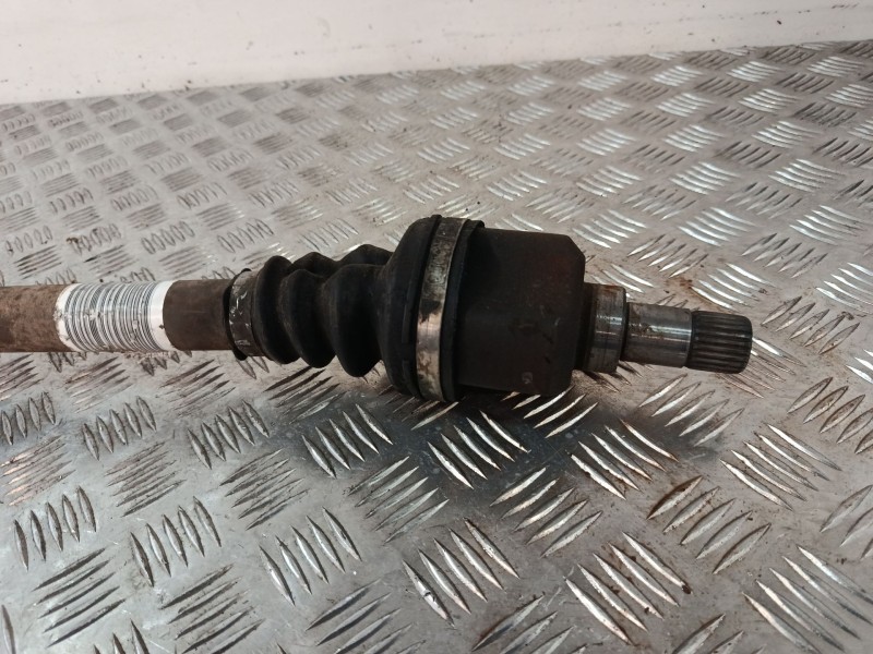 Recambio de transmision delantera izquierda para peugeot 308 sw referencia OEM IAM 9661107380  