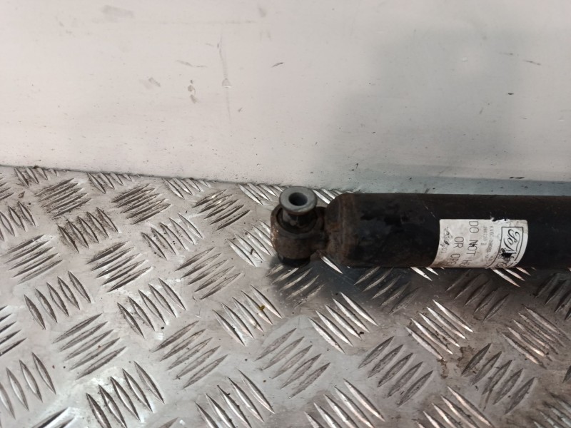 Recambio de amortiguador trasero derecho para ford tourneo connect referencia OEM IAM KV6C18080HA  