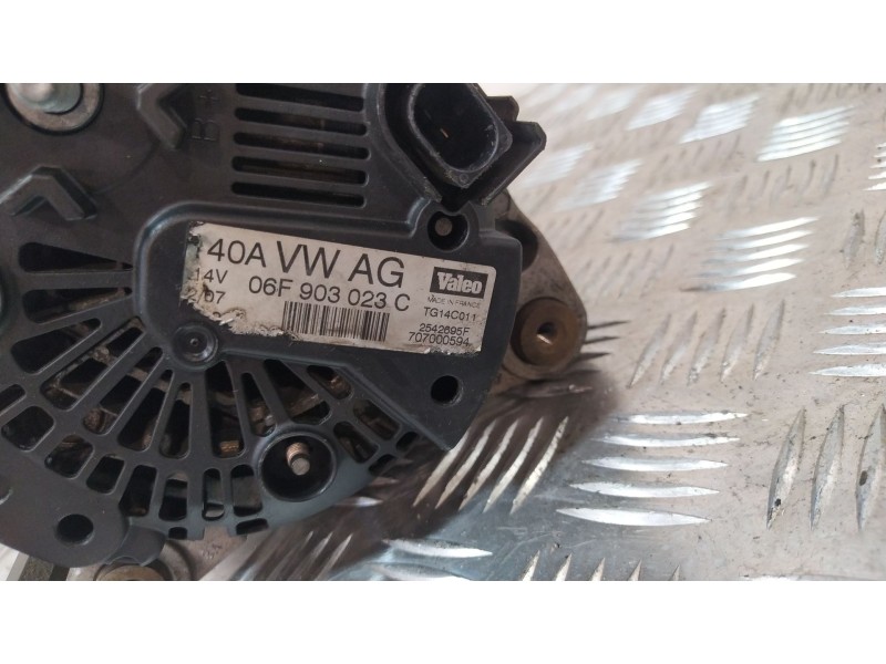 Recambio de alternador para audi a3 sportback (8pa) 2.0 tdi referencia OEM IAM 06F903023C  