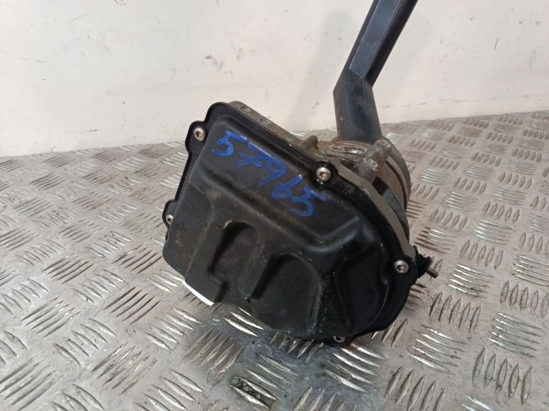 Recambio de bomba direccion para peugeot 308 sw referencia OEM IAM 9684979180  