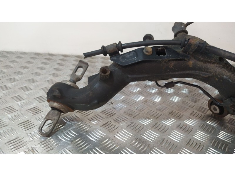 Recambio de mangueta trasera derecha para opel combo d 1.6 16v cdti referencia OEM IAM 95514743  