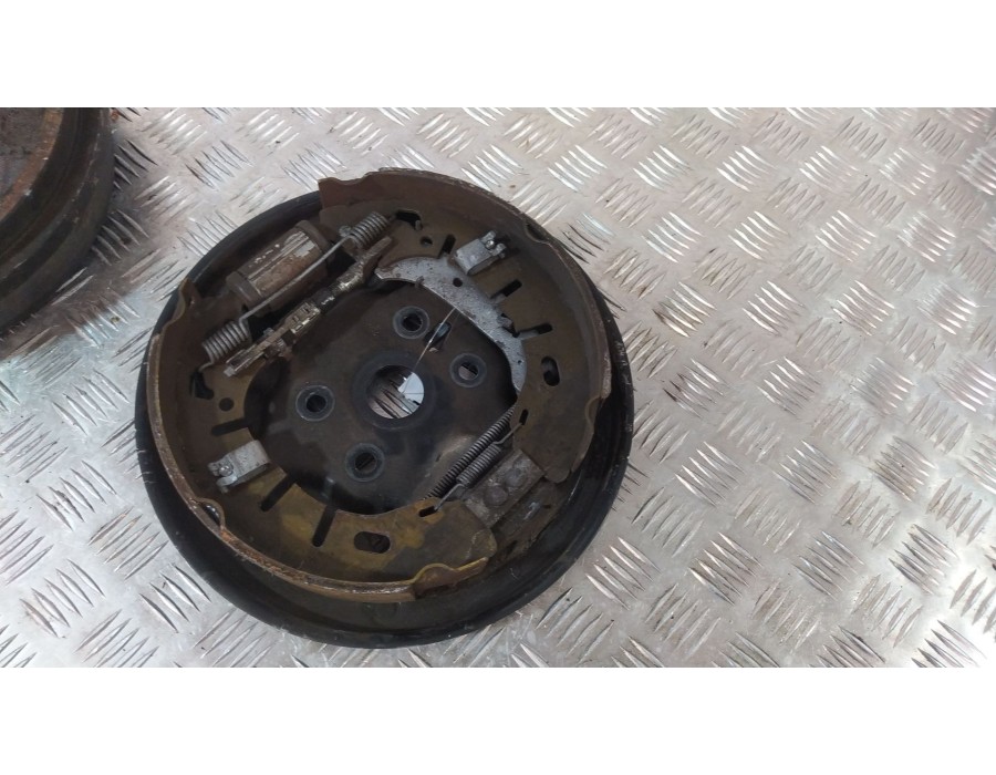 Recambio de tambor freno trasero izquierdo para opel combo d 1.6 16v cdti referencia OEM IAM 51864509  