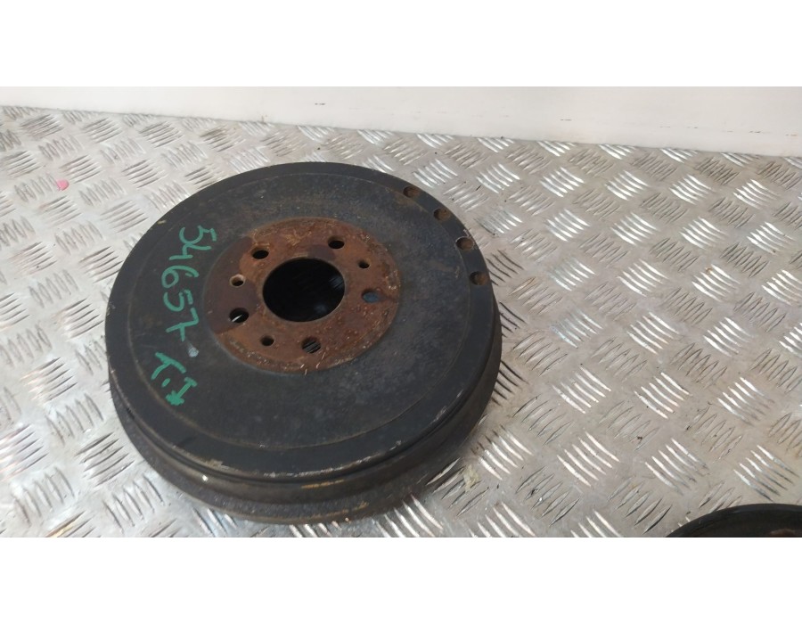Recambio de tambor freno trasero izquierdo para opel combo d 1.6 16v cdti referencia OEM IAM 51864509  