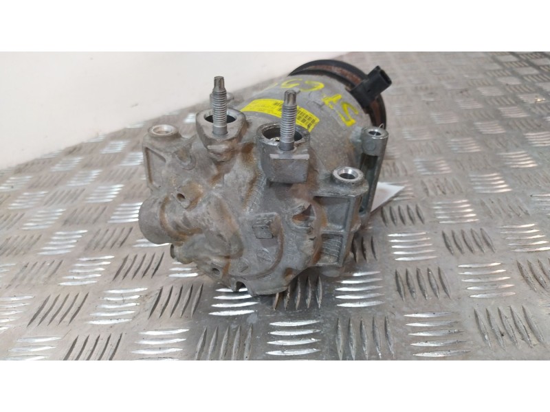 Recambio de compresor aire acondicionado para ford fiesta (ccn) 1.25 16v cat referencia OEM IAM 19D629  