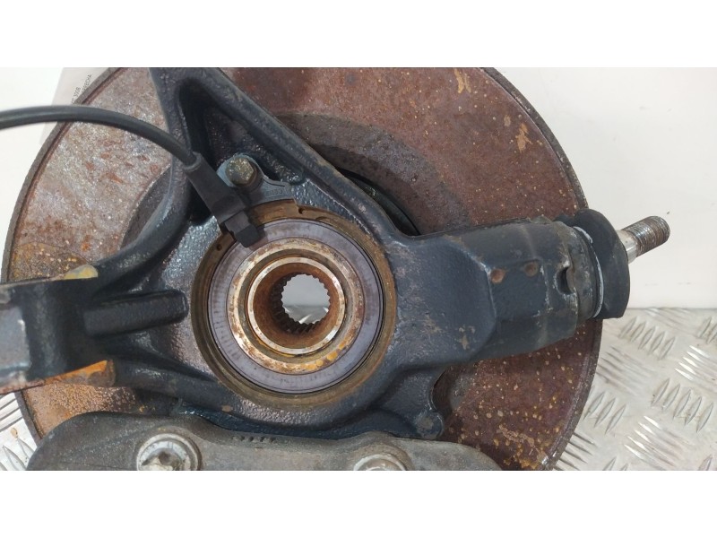 Recambio de mangueta delantera derecha para peugeot 3008 1.6 hdi fap cat (9hz / dv6ted4) referencia OEM IAM 364796  