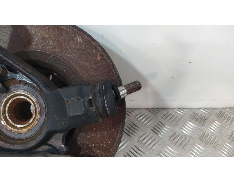 Recambio de mangueta delantera derecha para peugeot 3008 1.6 hdi fap cat (9hz / dv6ted4) referencia OEM IAM 364796  