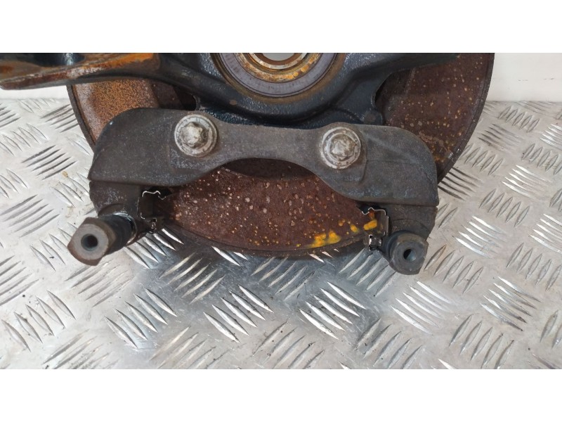 Recambio de mangueta delantera derecha para peugeot 3008 1.6 hdi fap cat (9hz / dv6ted4) referencia OEM IAM 364796  