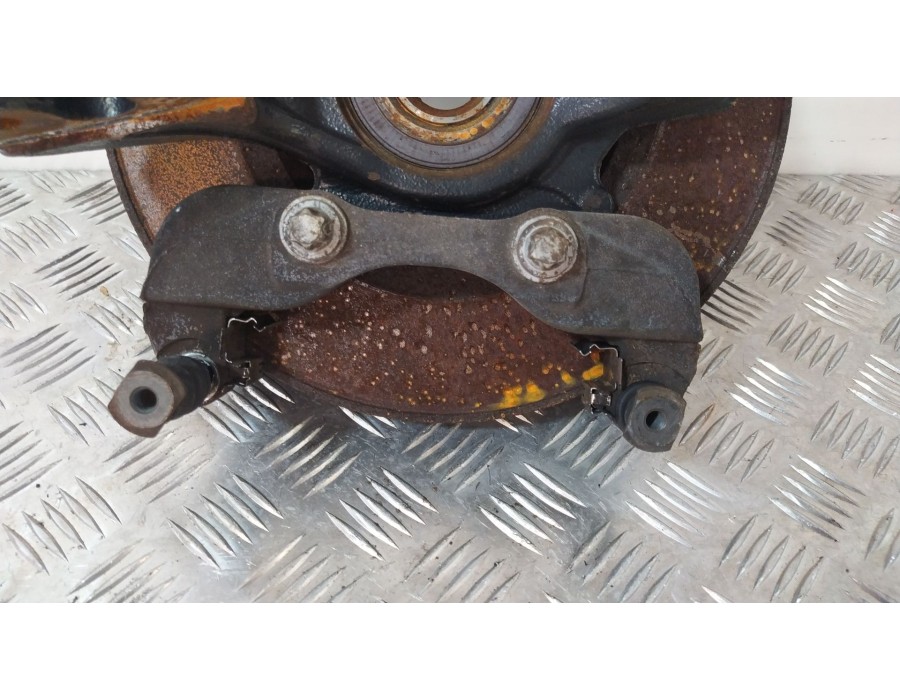 Recambio de mangueta delantera derecha para peugeot 3008 1.6 hdi fap cat (9hz / dv6ted4) referencia OEM IAM 364796  