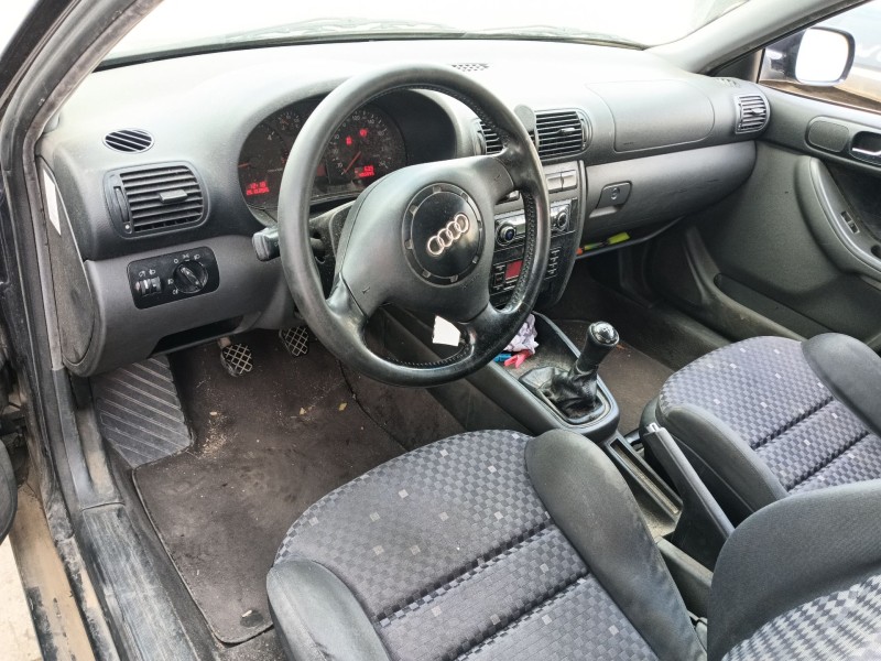 audi a3 (8l1) del año 1999