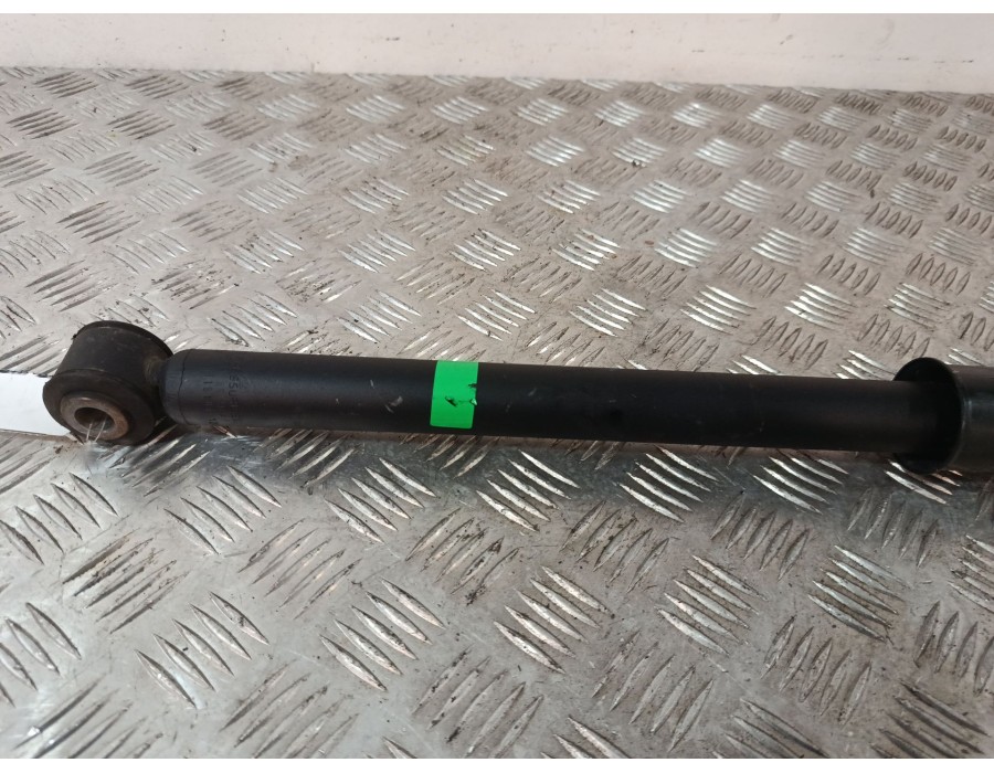 Recambio de amortiguador trasero derecho para renault captur ii (hf_) tce 160 (hfn1) referencia OEM IAM 562104197R  