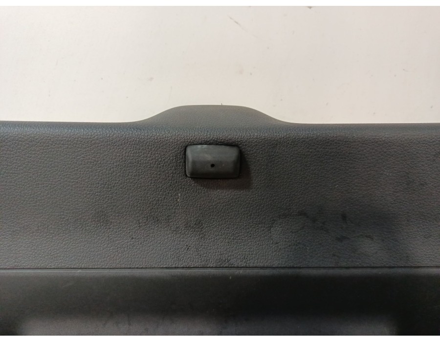 Recambio de guarnecido porton trasero para volkswagen polo v (6r1, 6c1) 1.4 tdi referencia OEM IAM 6R6867601A  