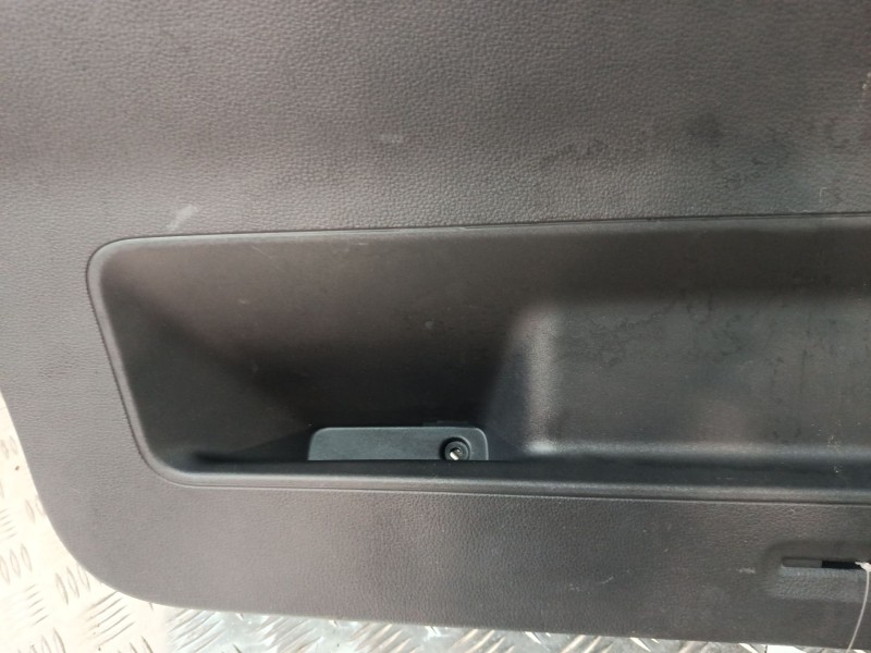 Recambio de guarnecido porton trasero para volkswagen polo v (6r1, 6c1) 1.4 tdi referencia OEM IAM 6R6867601A  