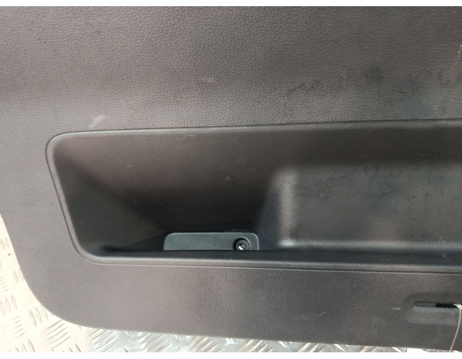 Recambio de guarnecido porton trasero para volkswagen polo v (6r1, 6c1) 1.4 tdi referencia OEM IAM 6R6867601A  