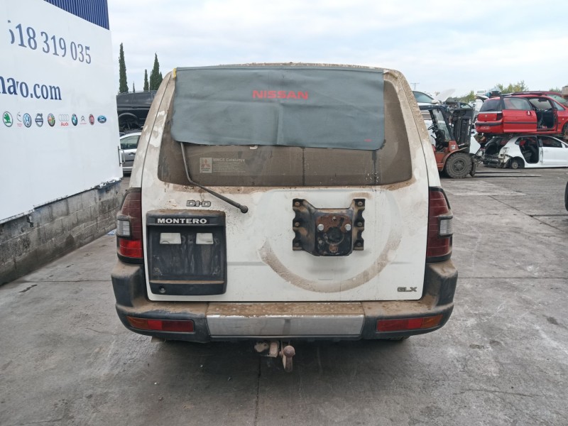 mitsubishi montero iii (v7_w, v6_w) del año 2001