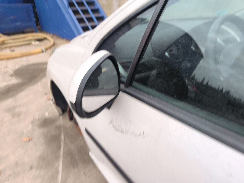 Recambio de retrovisor izquierdo para peugeot 207/207+ (wa_, wc_) 1.4 16v referencia OEM IAM 8149ZE  