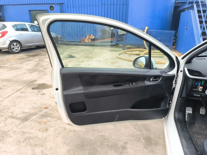 Recambio de elevalunas delantero izquierdo para peugeot 207/207+ (wa_, wc_) 1.4 16v referencia OEM IAM 9221FS  
