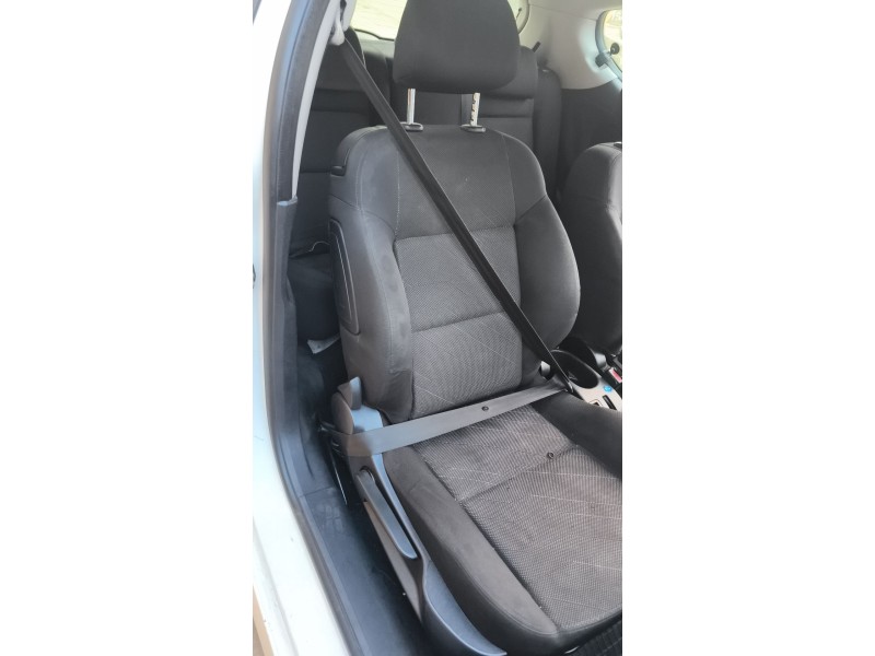 Recambio de cinturon seguridad delantero derecho para peugeot 207/207+ (wa_, wc_) 1.4 16v referencia OEM IAM 8975AZ  
